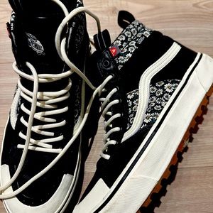 VANS SK-8 Hi MTE-2 Black Floral Boot Casual Leather Women Size 9.5